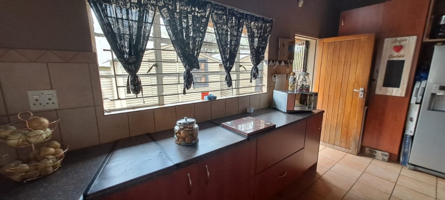 3 Bedroom Property for Sale in Olifantsnek North West